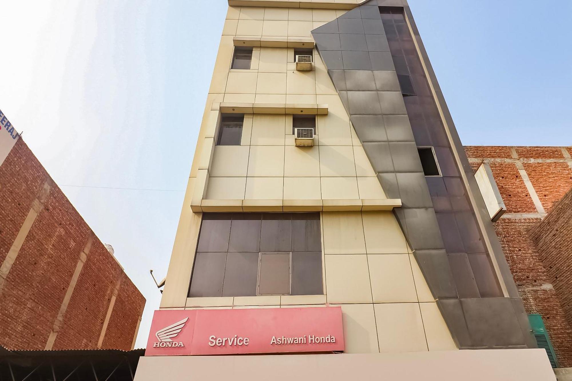 Collection O Platinum Hotel Hisar Exterior photo